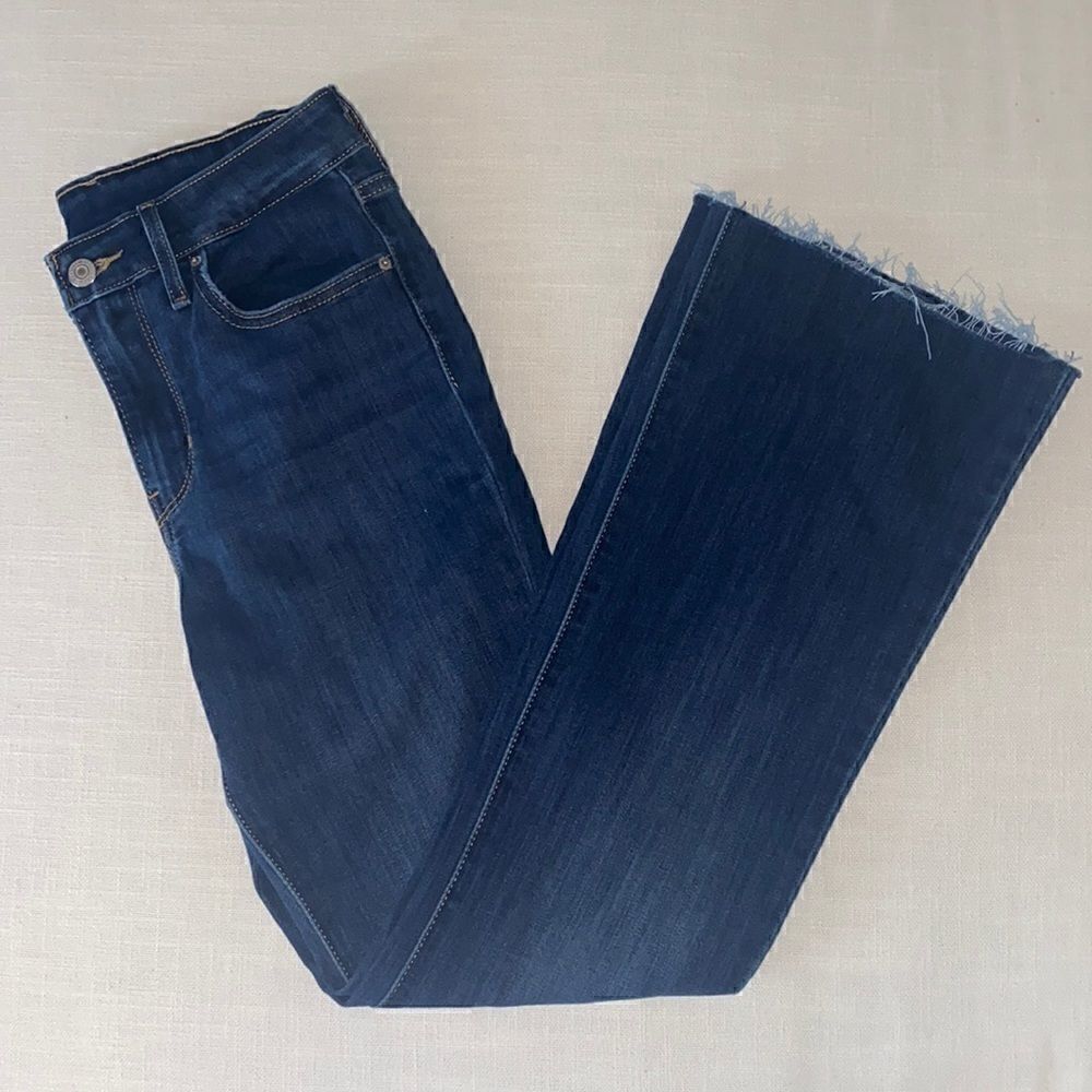 Levi’s orange tab cropped flair jeans